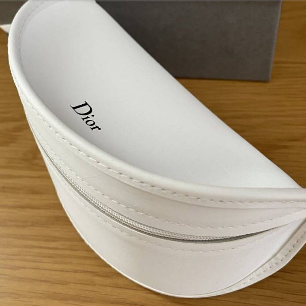 ✨ New Dior Luxury Sunglasses Case - White w/ Dustcover & Lens Wipe ✨